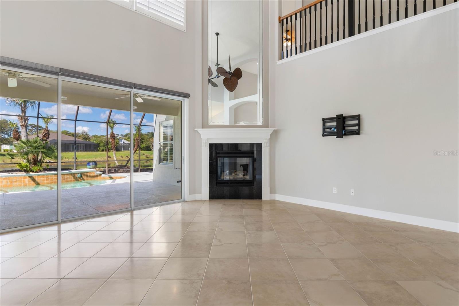 Image 8 of 100 For 37 Waterview Drive