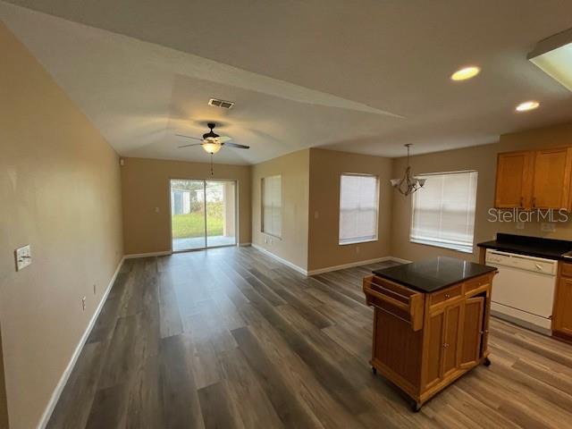 Image 6 of 15 For 116 Wellwood Lane B