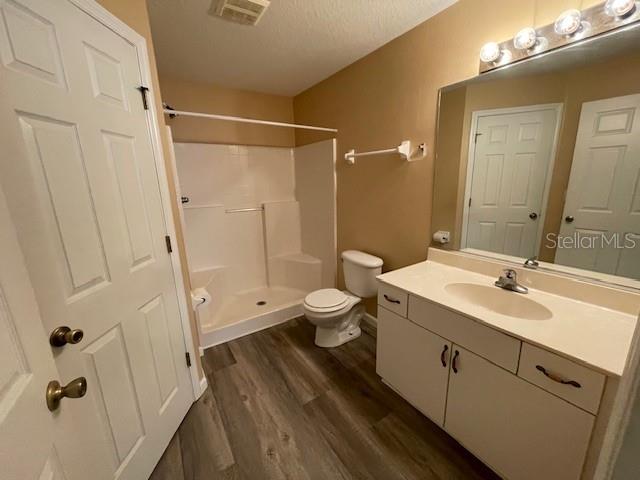 Image 9 of 15 For 116 Wellwood Lane B