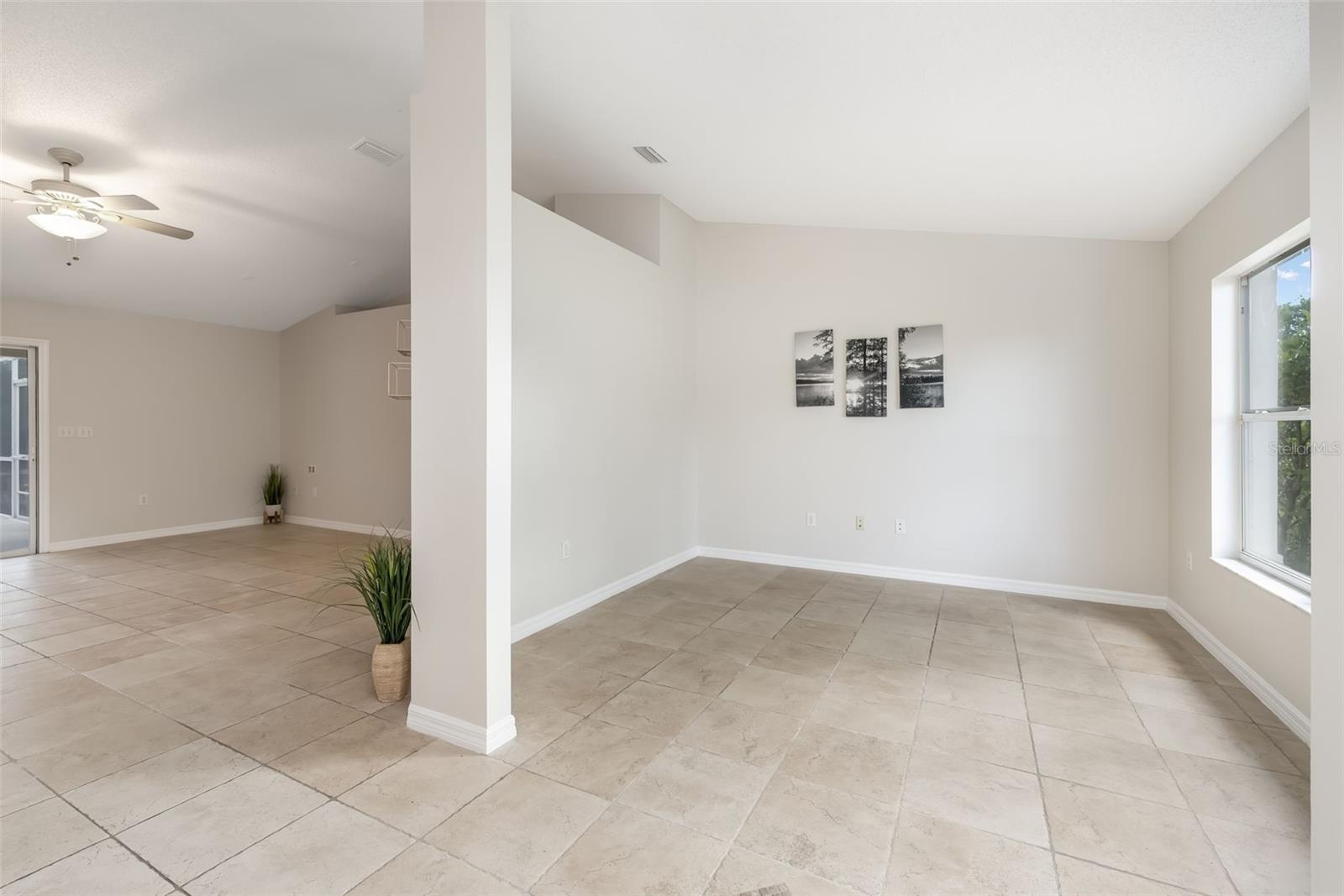 Image 11 of 66 For 19 Prestwick Lane