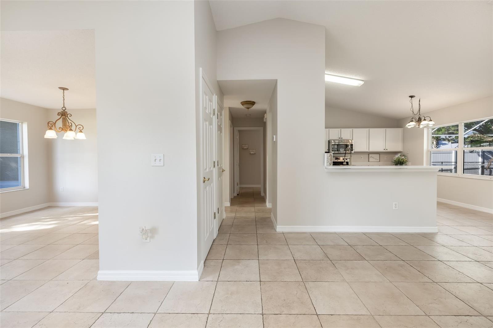 Image 13 of 66 For 19 Prestwick Lane