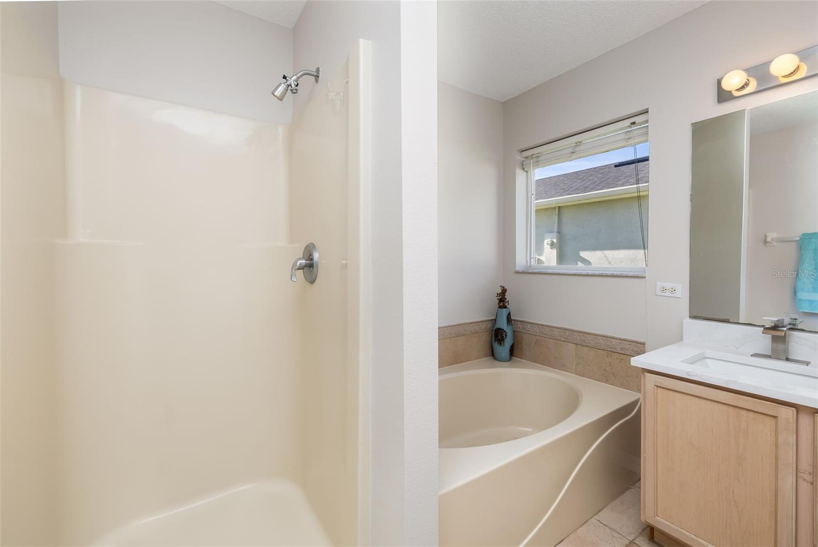 Image 24 of 66 For 19 Prestwick Lane