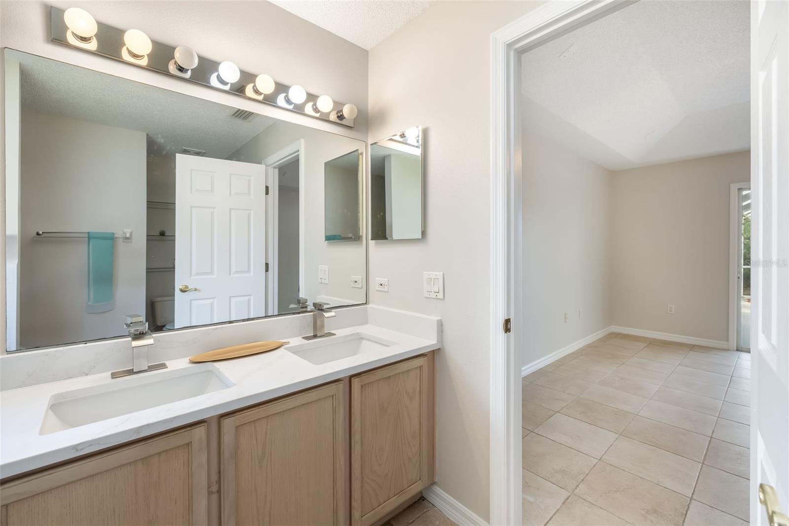 Image 27 of 66 For 19 Prestwick Lane