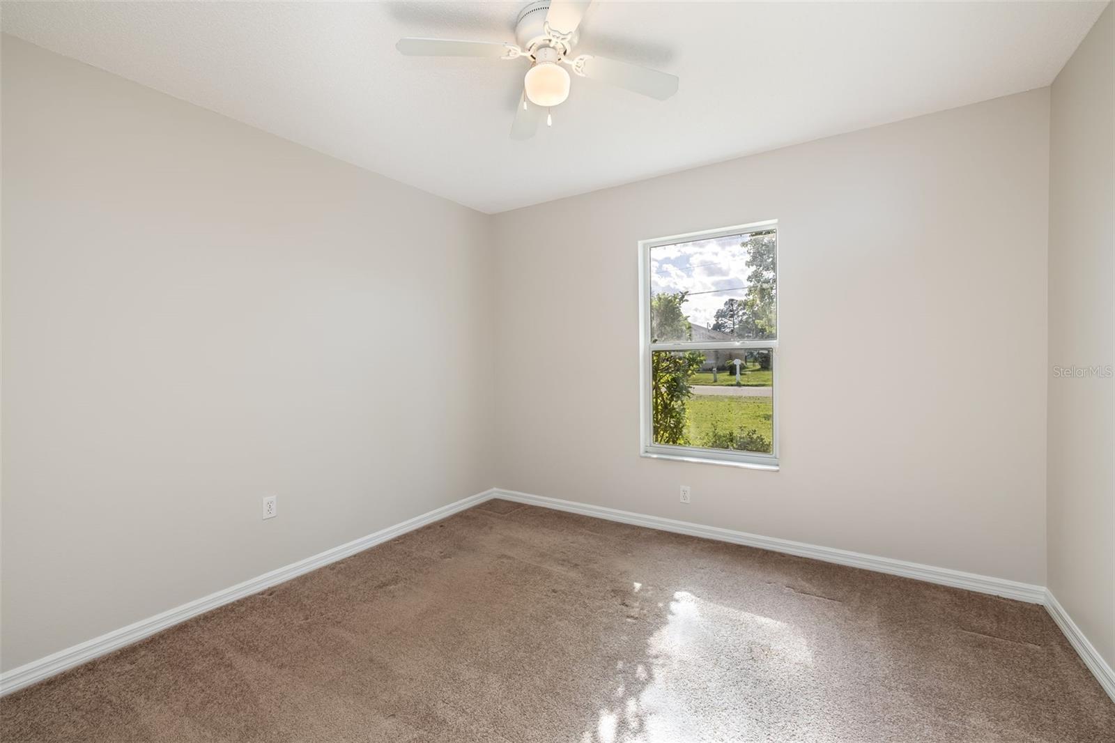 Image 28 of 66 For 19 Prestwick Lane