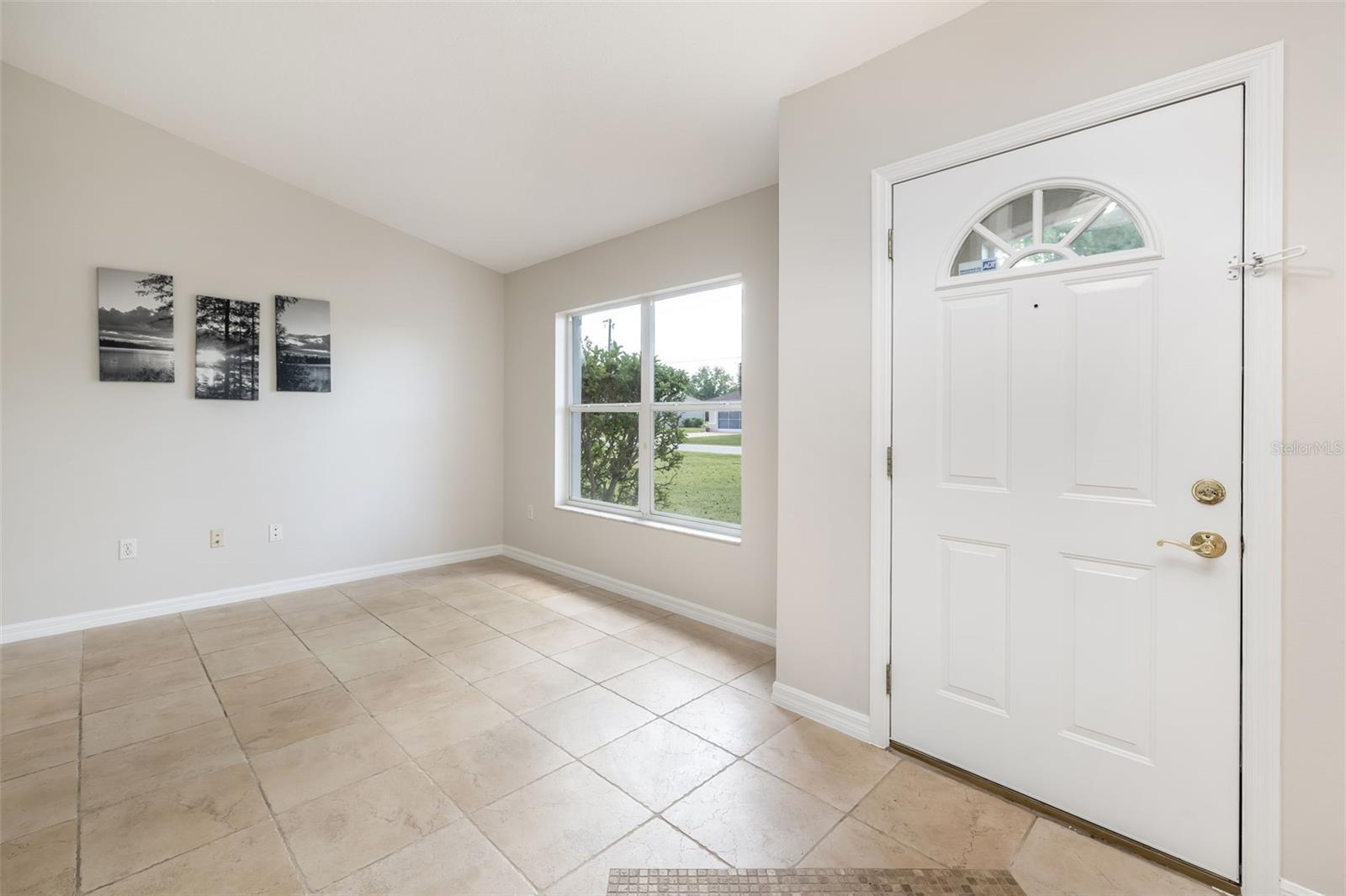 Image 40 of 66 For 19 Prestwick Lane