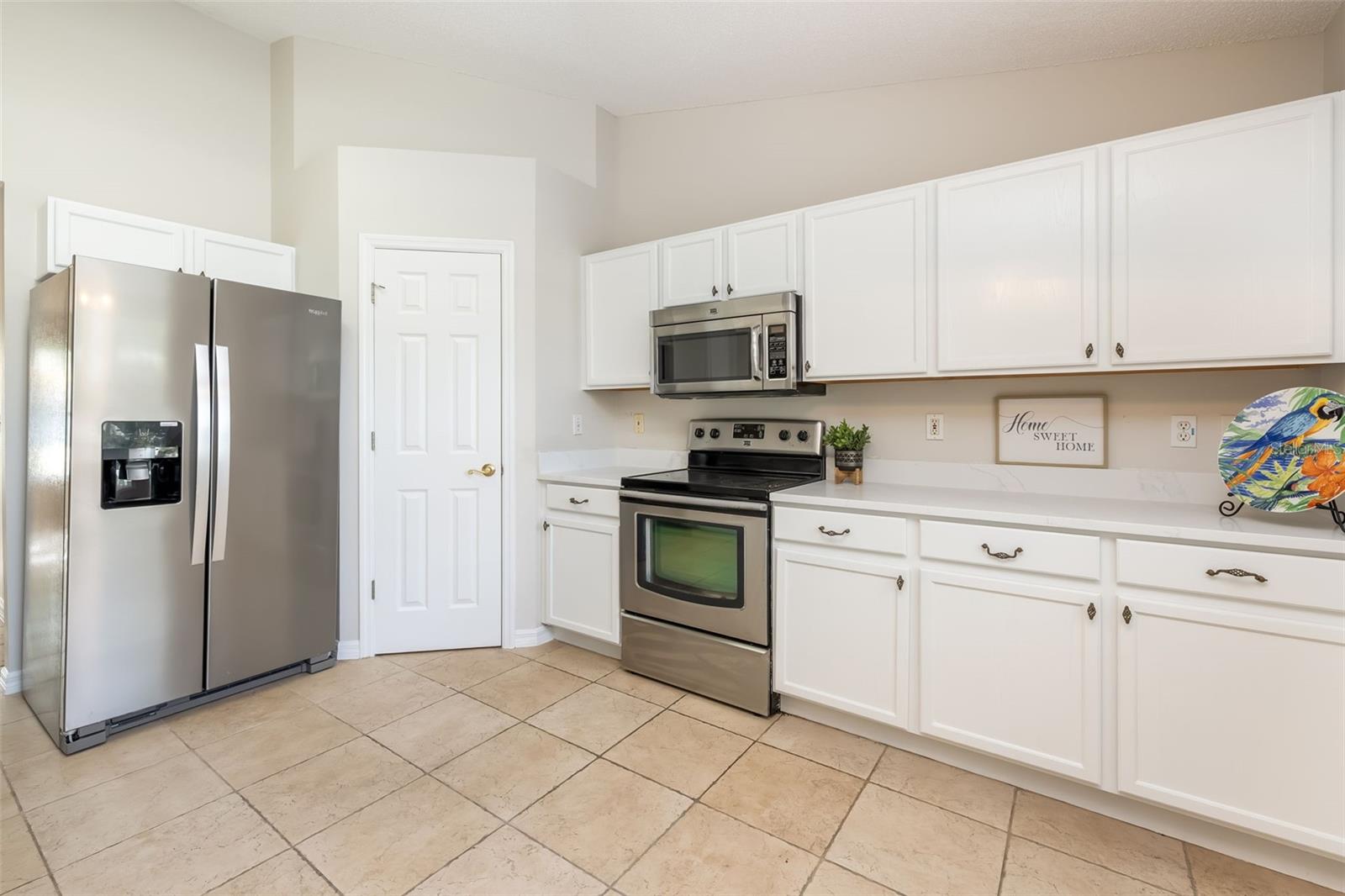 Image 5 of 66 For 19 Prestwick Lane