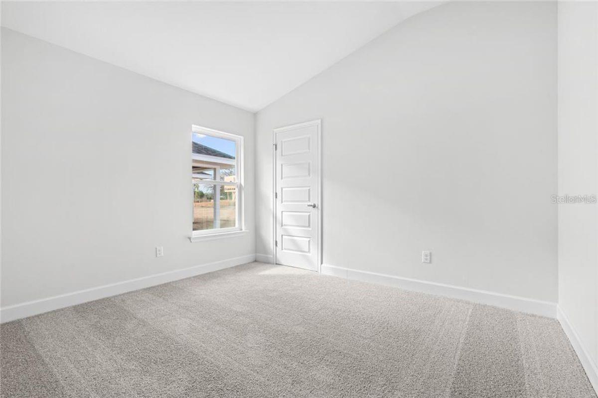 Image 11 of 17 For 87 Ramblewood Drive