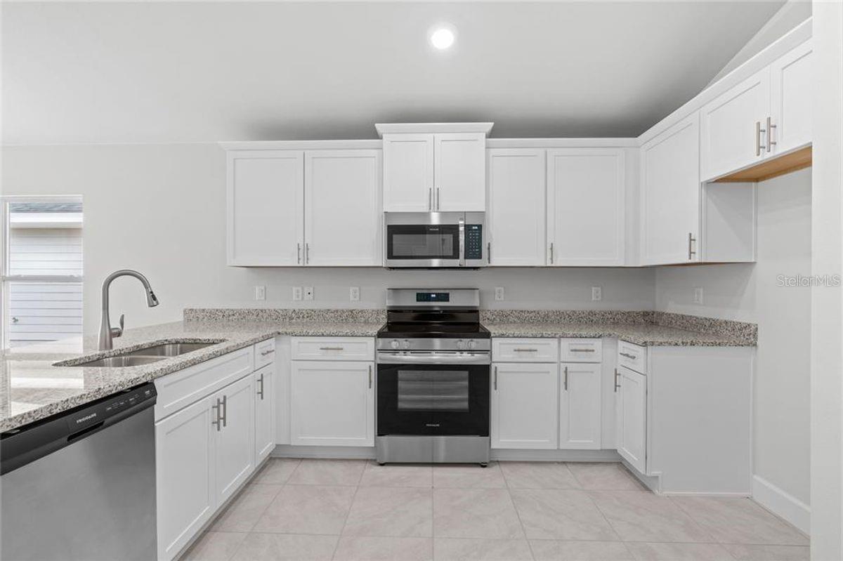 Image 9 of 17 For 87 Ramblewood Drive
