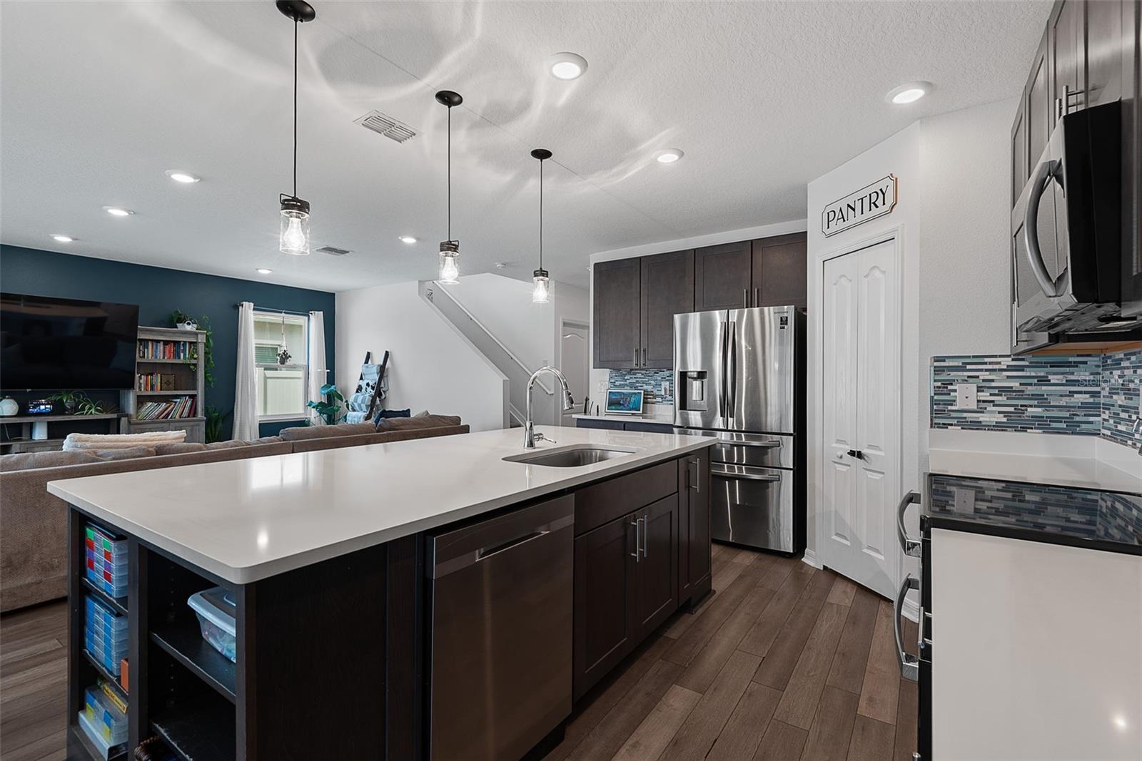 Image 15 of 84 For 123 Oakleaf Way