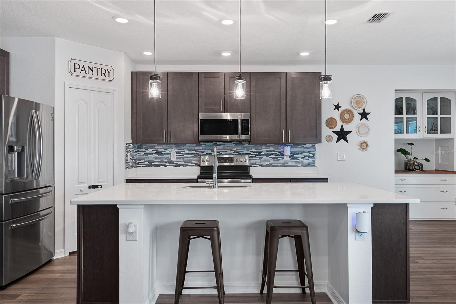 Image 17 of 84 For 123 Oakleaf Way