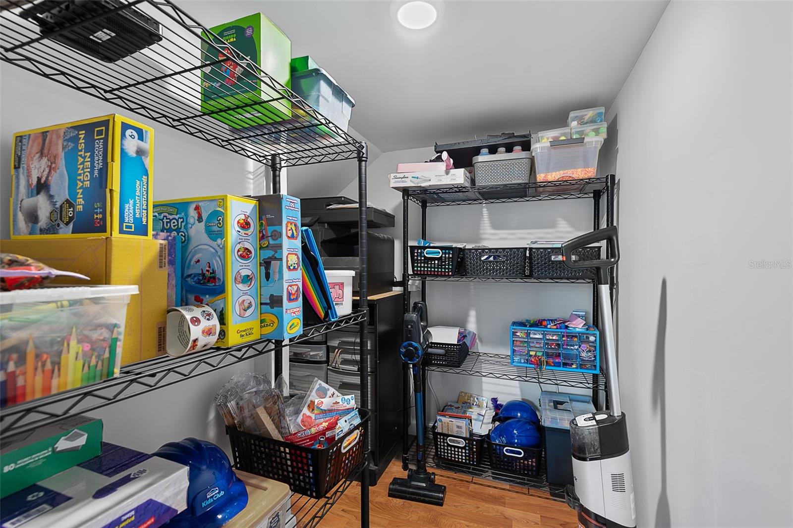 Image 24 of 84 For 123 Oakleaf Way