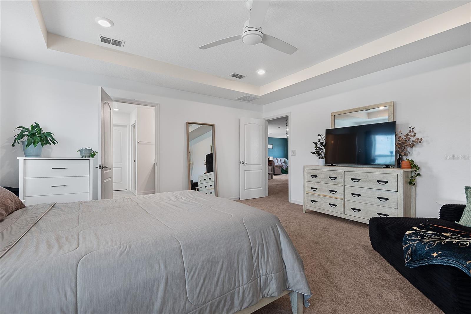 Image 34 of 84 For 123 Oakleaf Way