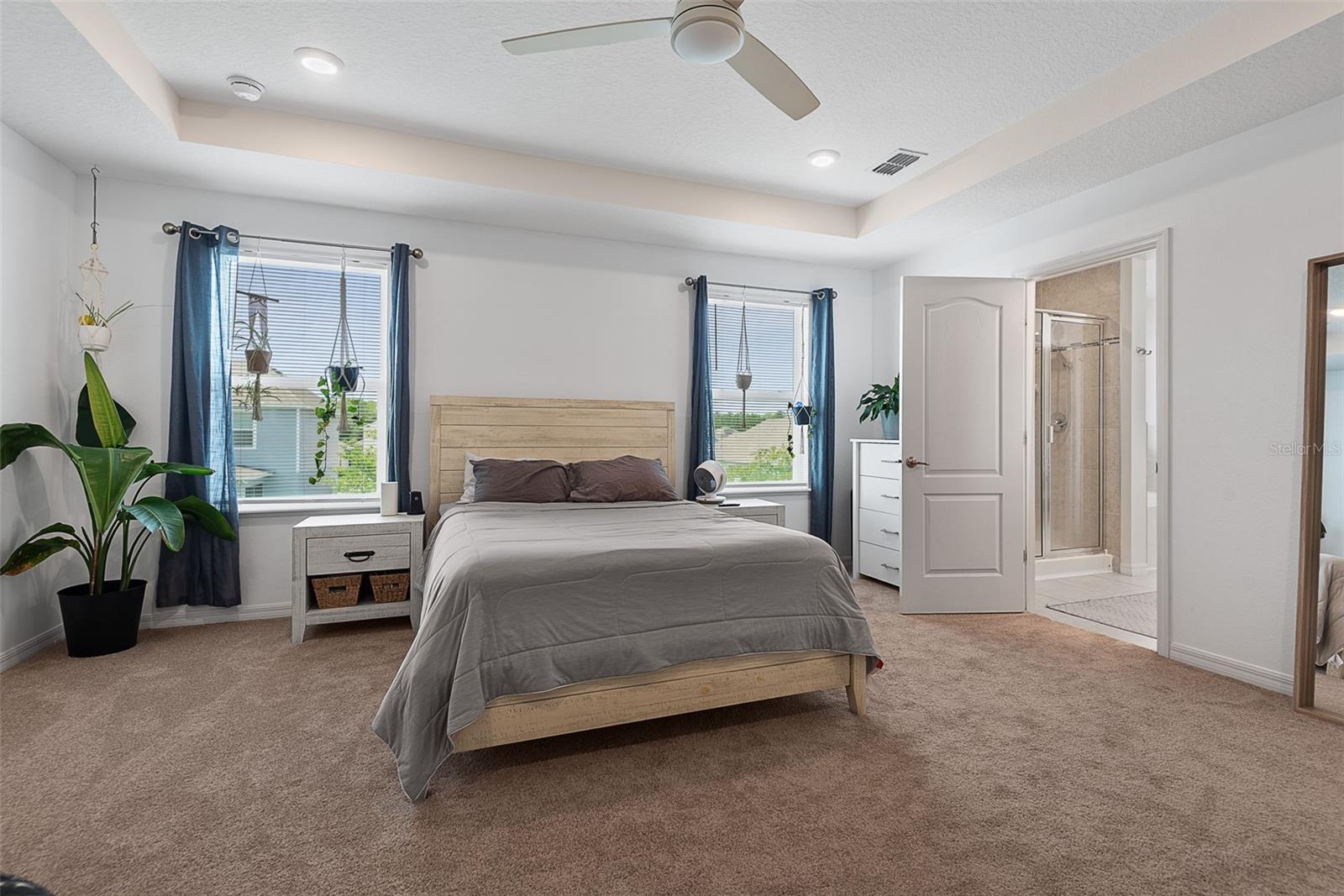 Image 35 of 84 For 123 Oakleaf Way