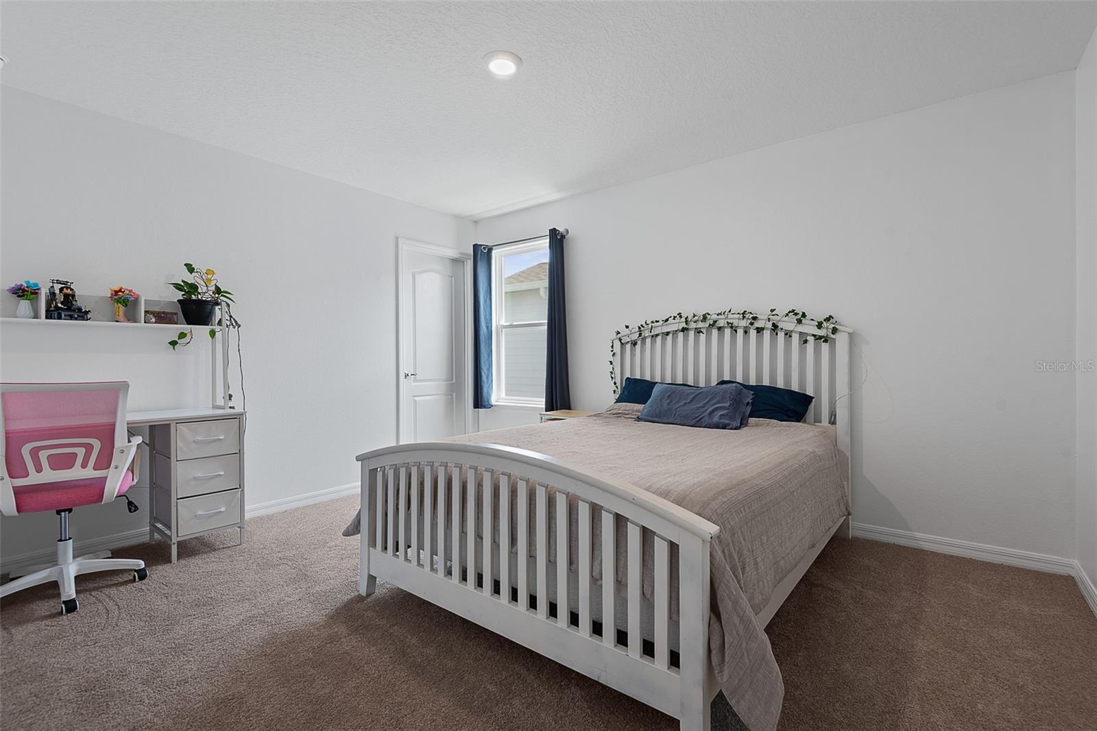 Image 49 of 84 For 123 Oakleaf Way