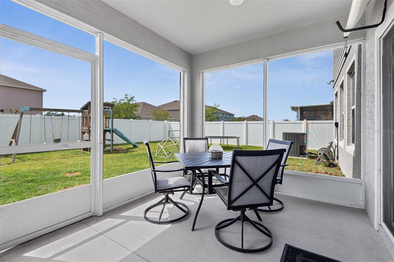 Image 61 of 84 For 123 Oakleaf Way