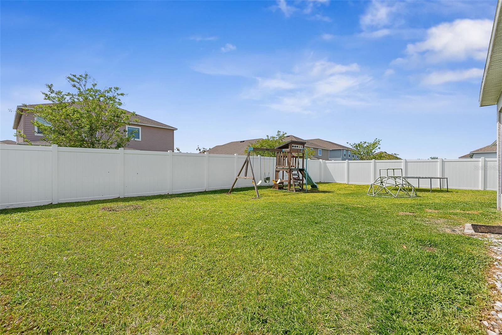 Image 63 of 84 For 123 Oakleaf Way