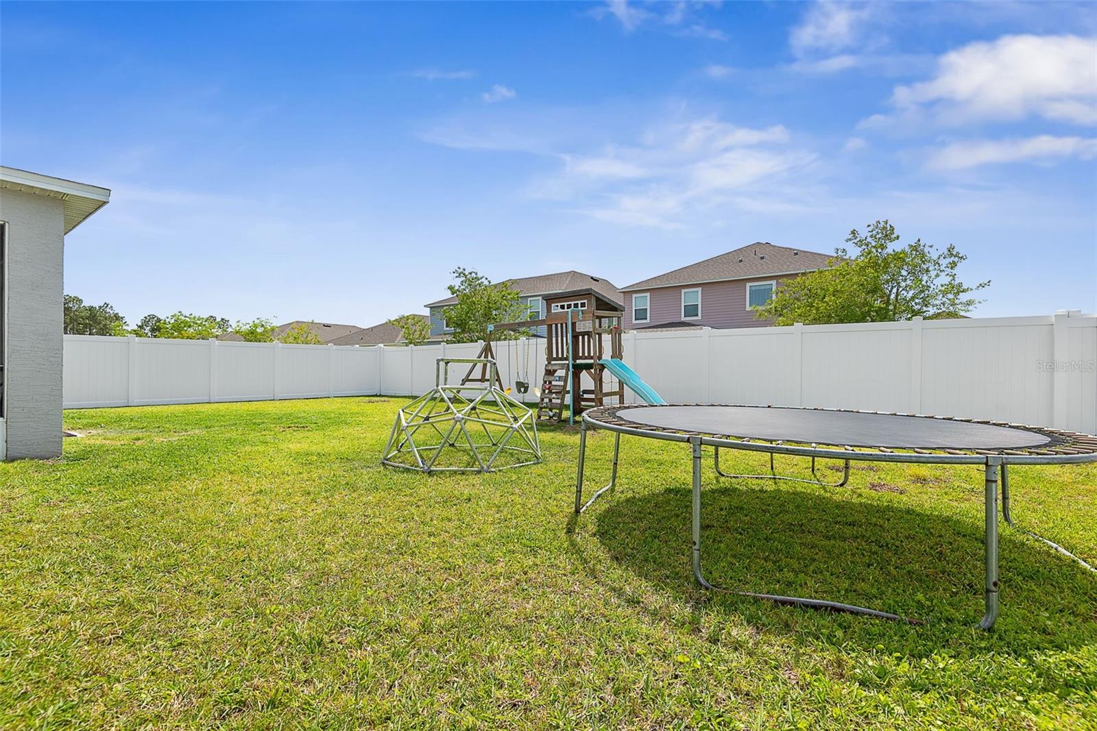 Image 66 of 84 For 123 Oakleaf Way