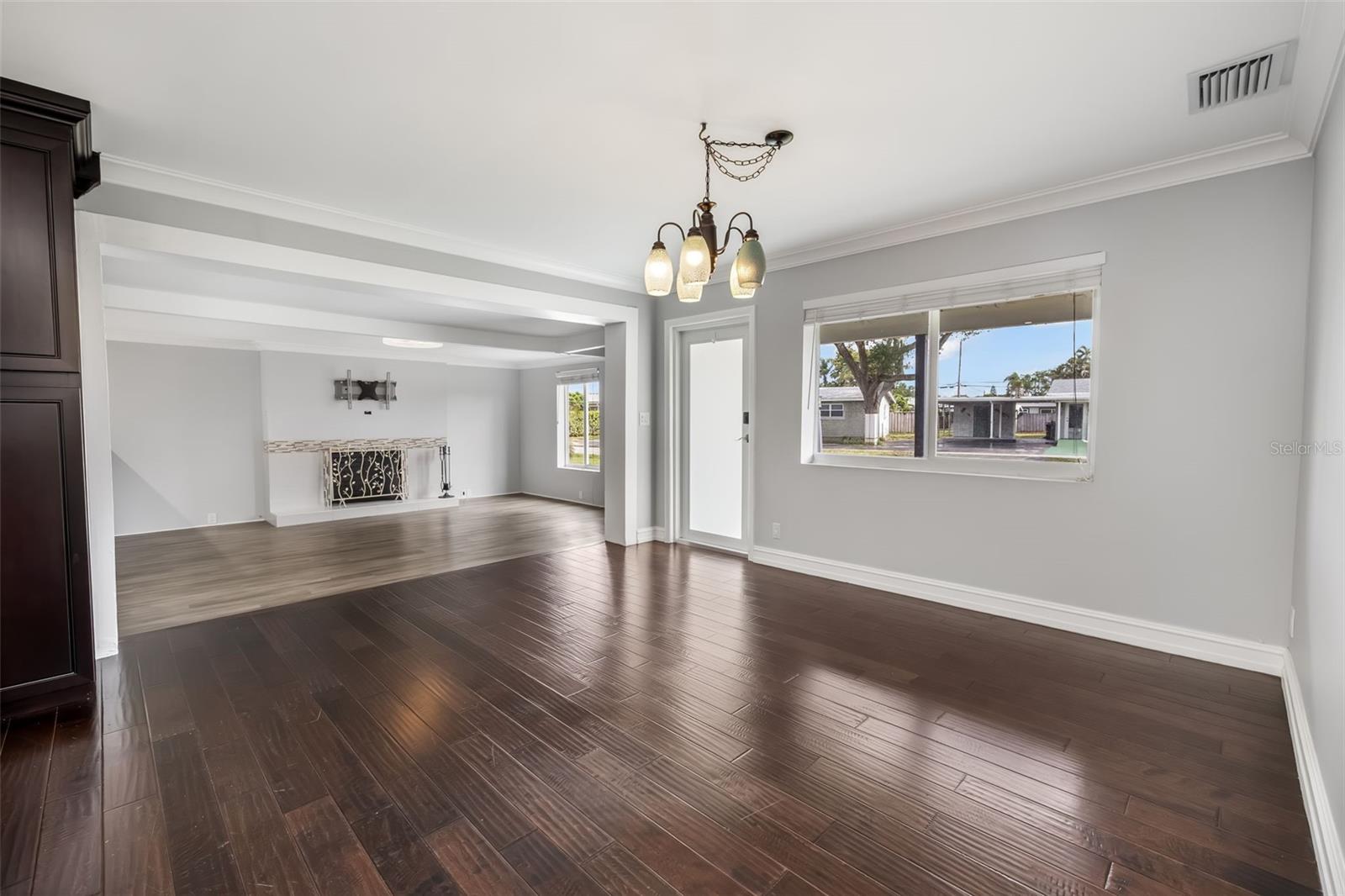 Image 18 of 55 For 3624 23rd Street