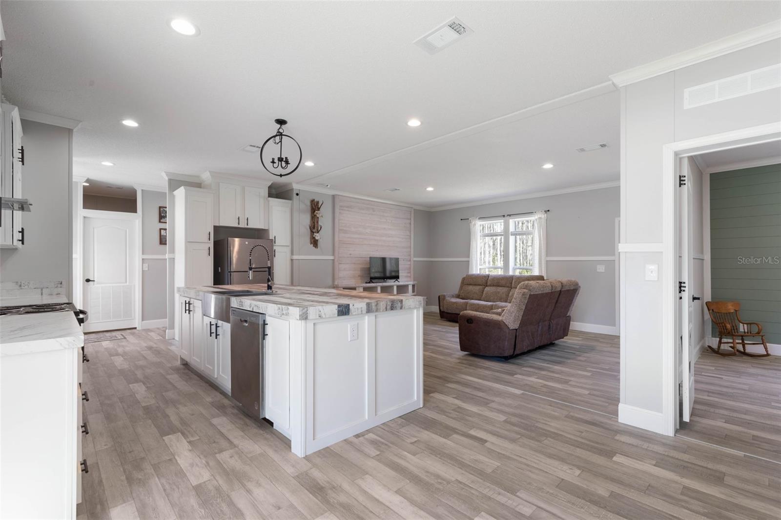 Image 4 of 62 For 15539 County Rd 305