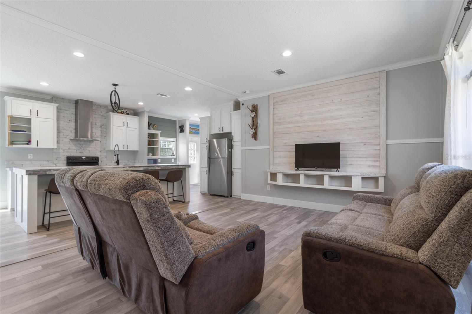 Image 6 of 62 For 15539 County Rd 305