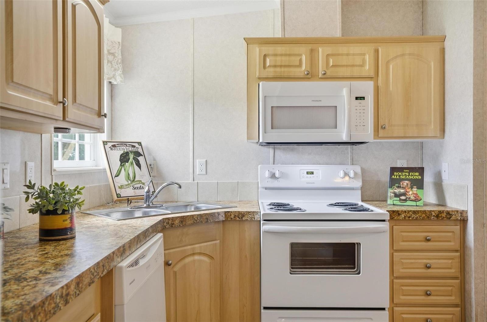 Image 13 of 32 For 55716 Keith Street