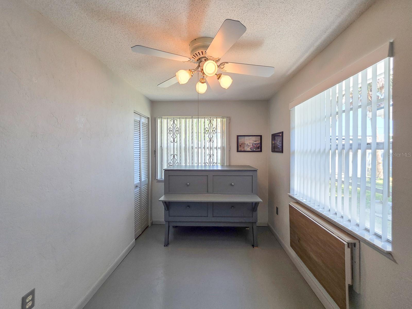 Image 41 of 66 For 5 Emerald Circle