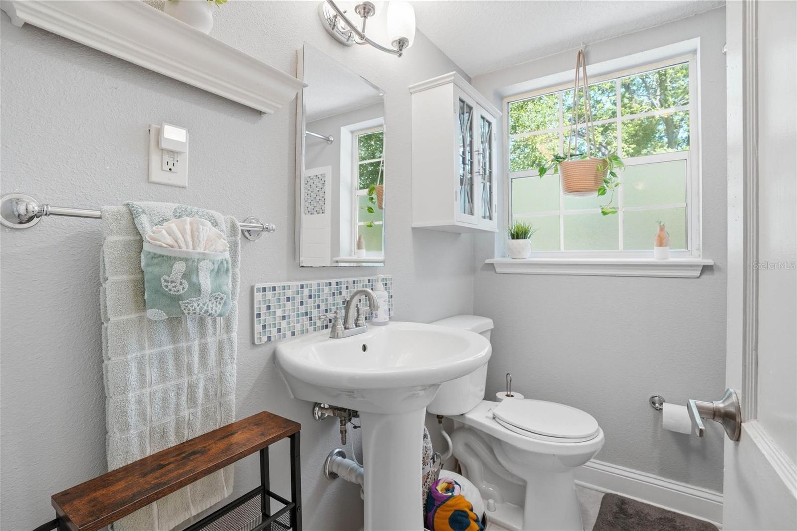 Image 20 of 35 For 5211 Glenwood Avenue