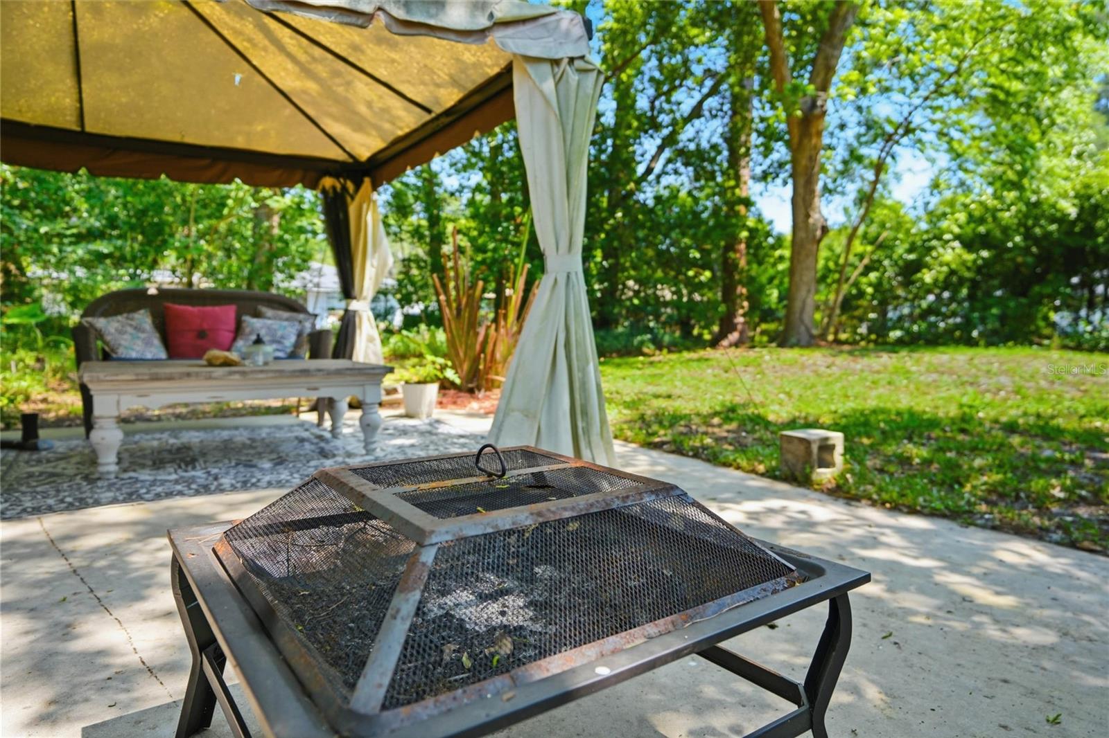 Image 28 of 35 For 5211 Glenwood Avenue