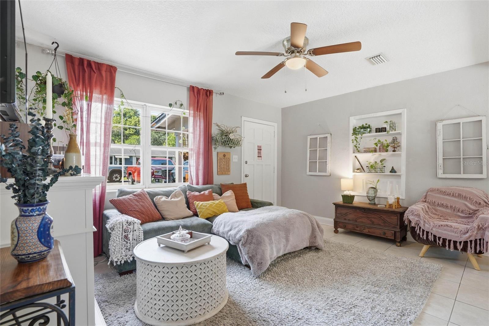 Image 7 of 35 For 5211 Glenwood Avenue