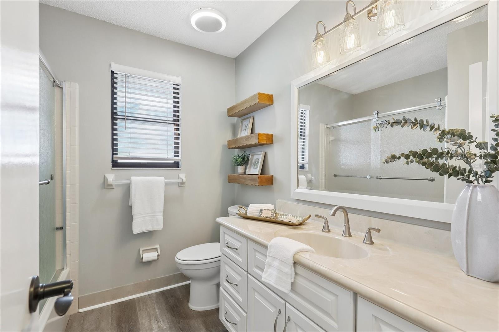 Image 30 of 53 For 1590 Pitch Pine Avenue