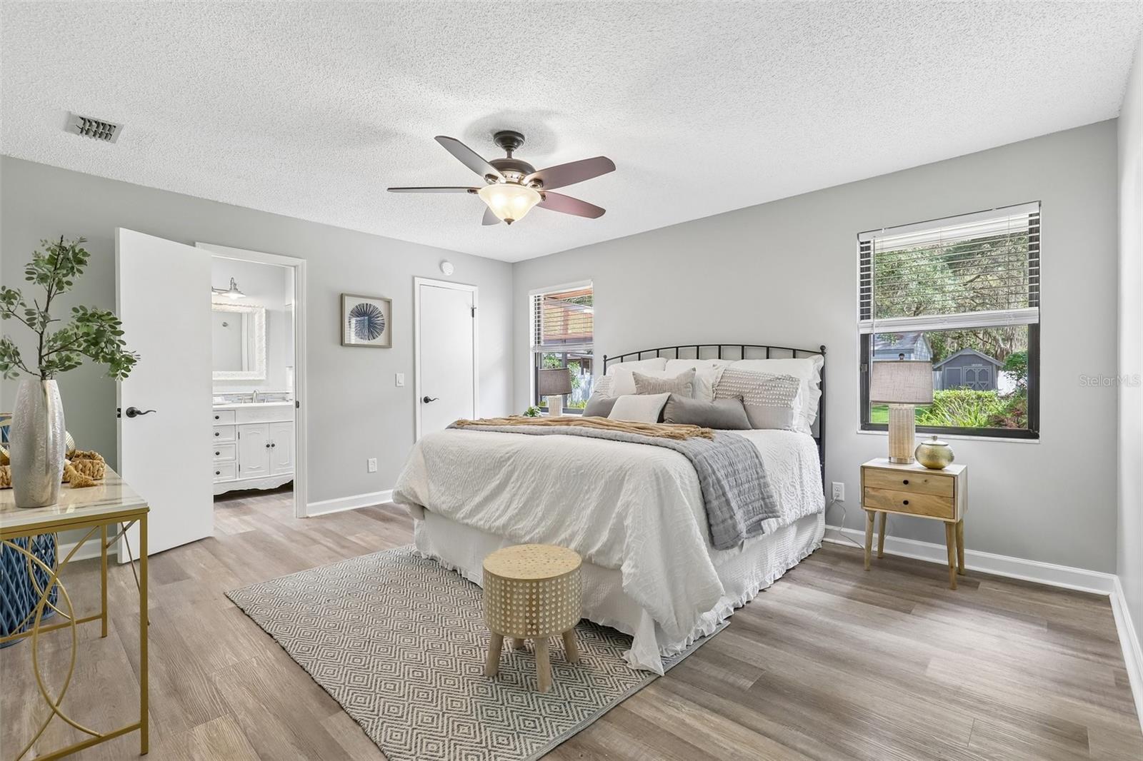 Image 9 of 53 For 1590 Pitch Pine Avenue
