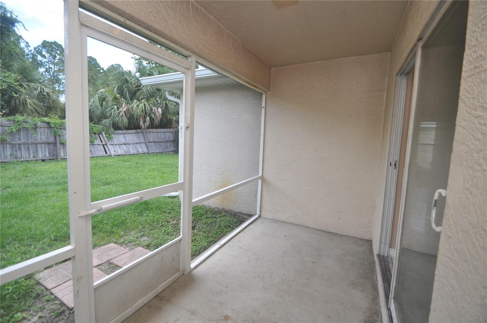 Image 17 of 29 For 69 Rose Drive B