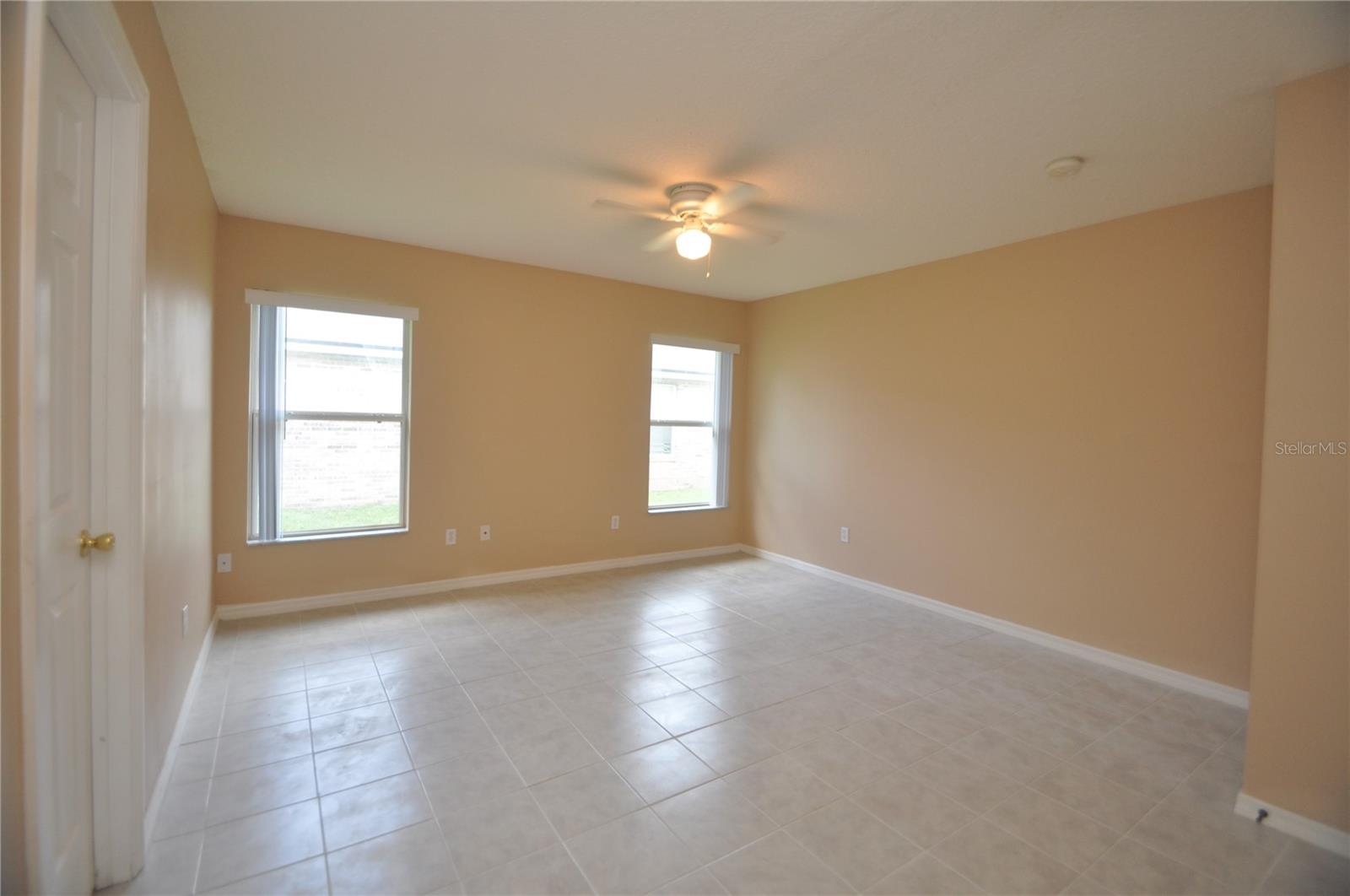 Image 19 of 29 For 69 Rose Drive B