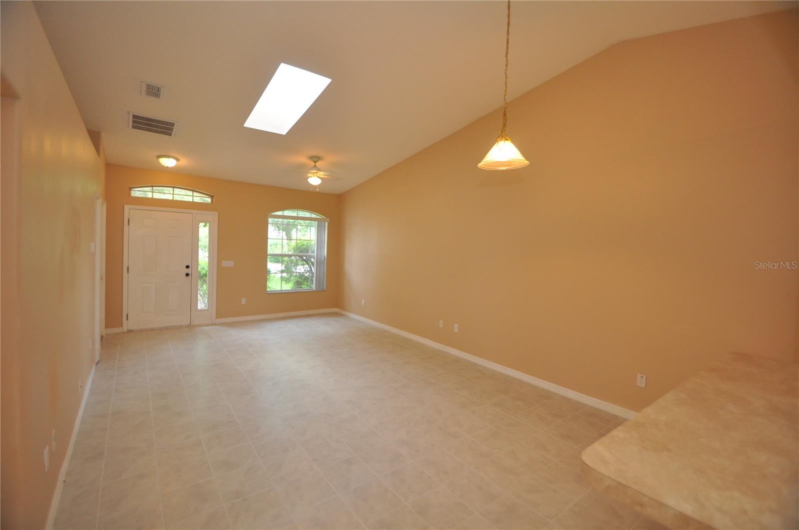 Image 4 of 29 For 69 Rose Drive B