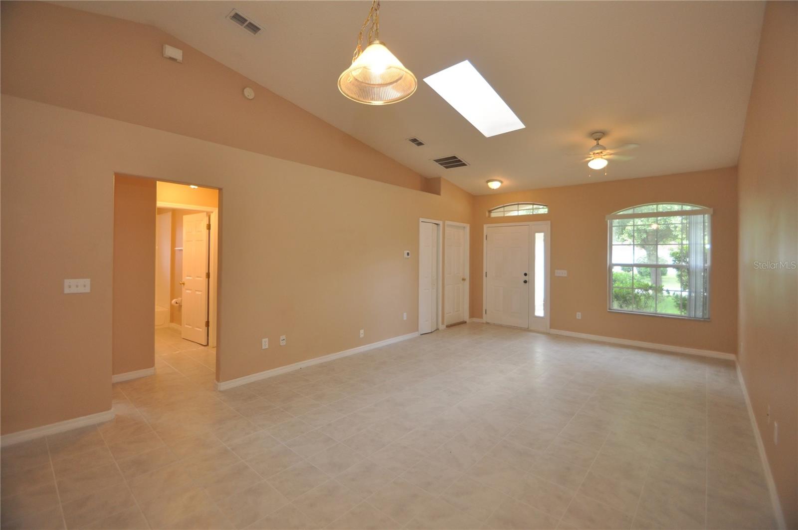 Image 5 of 29 For 69 Rose Drive B