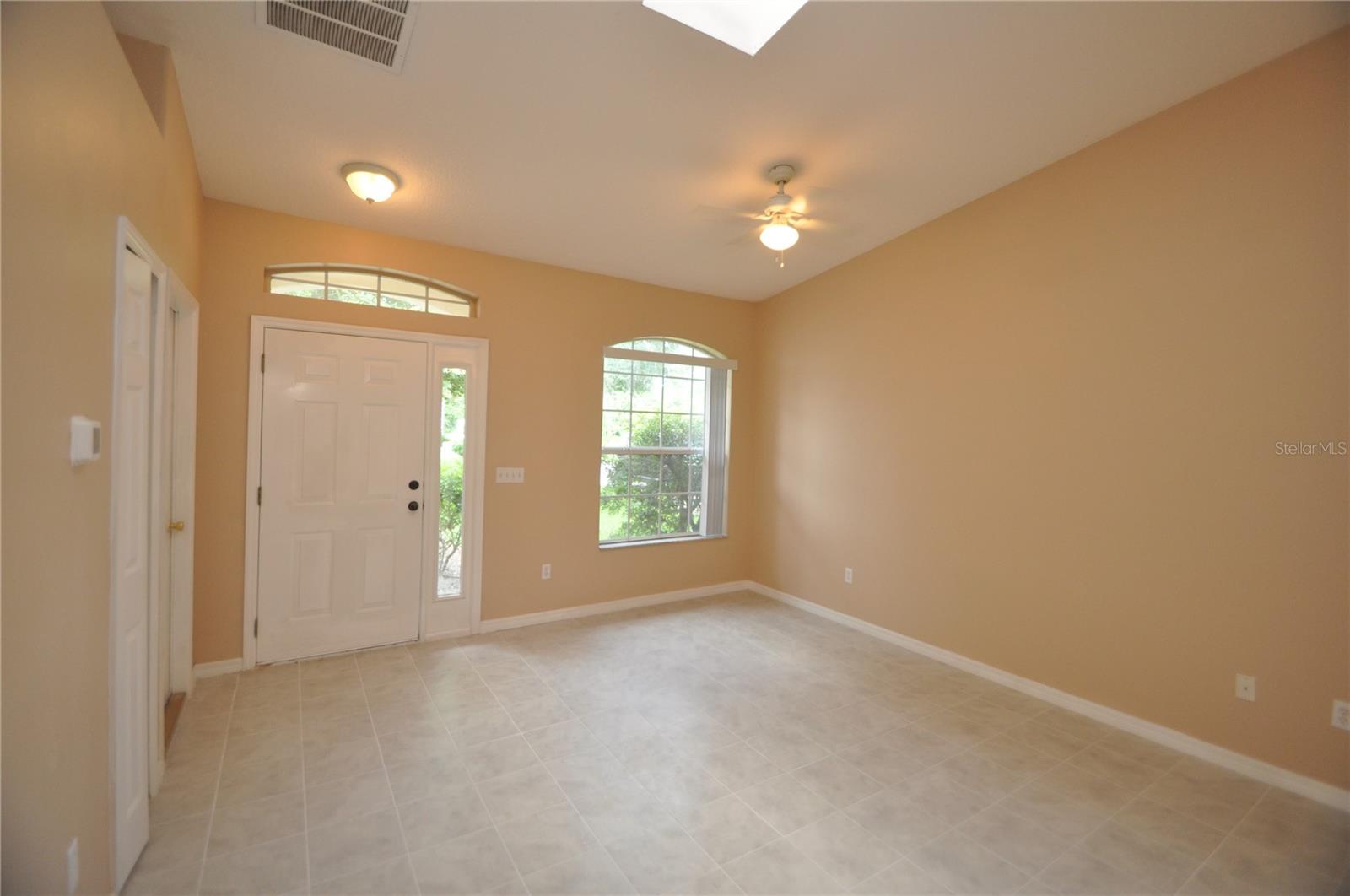 Image 6 of 29 For 69 Rose Drive B