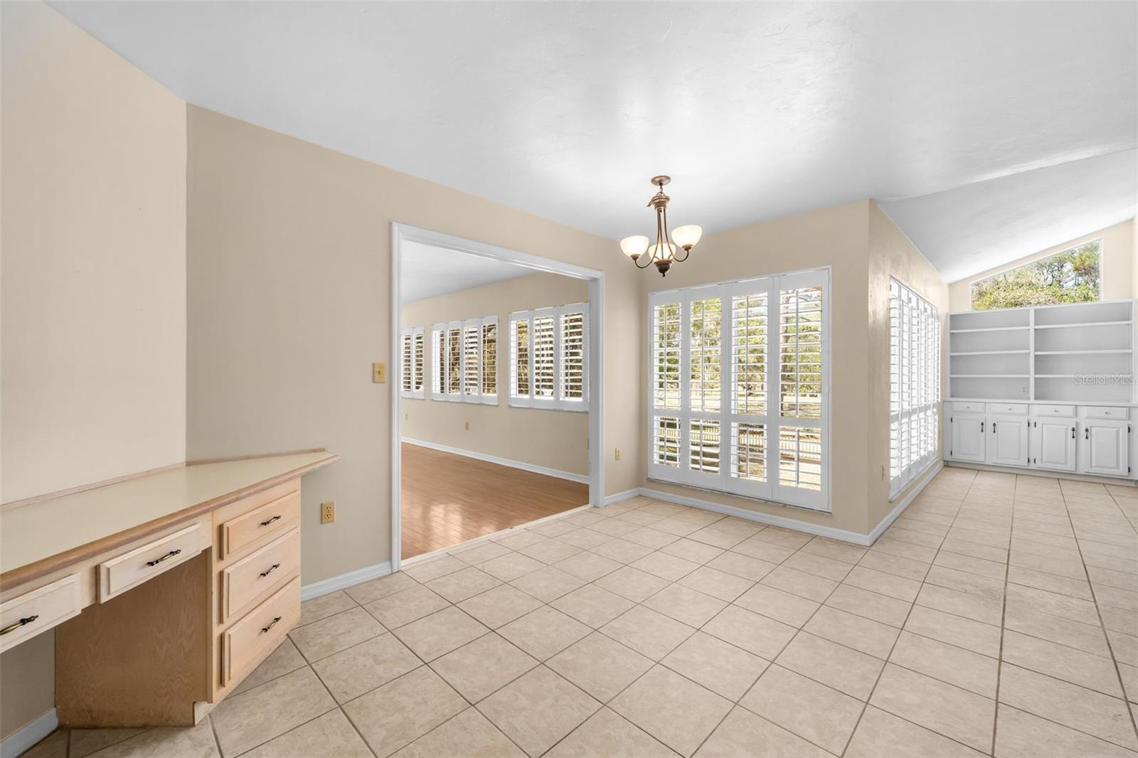 Image 5 of 48 For 3208 62nd Lane