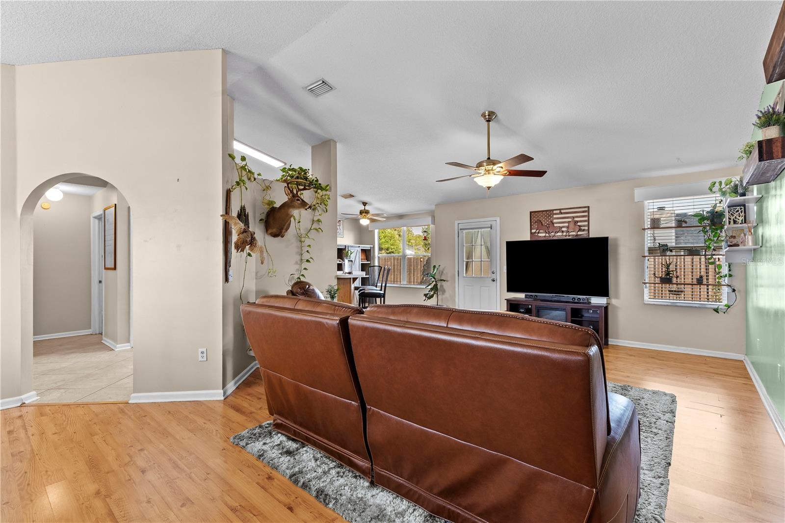 Image 11 of 36 For 3208 Sarahs Court