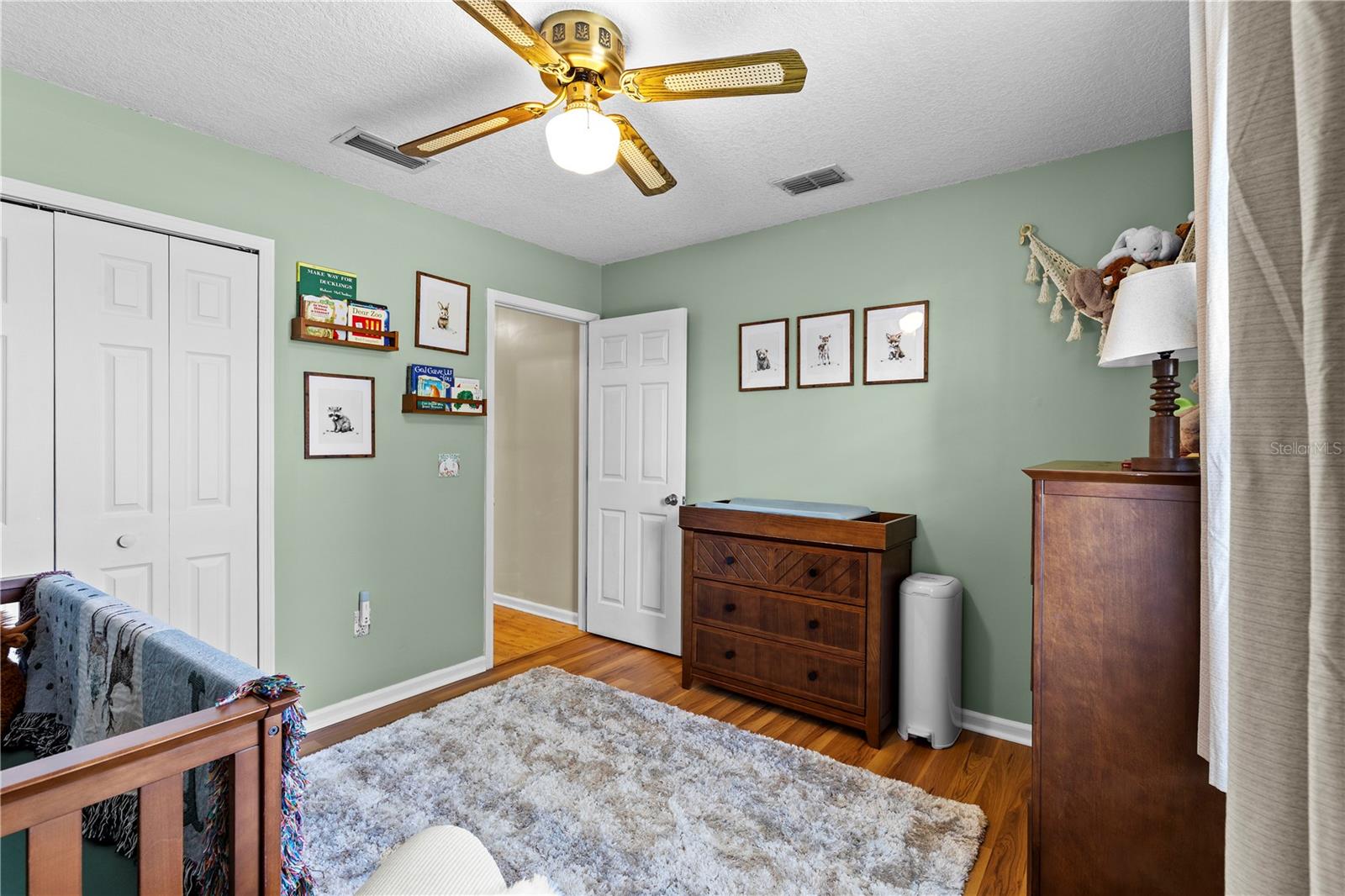 Image 28 of 36 For 3208 Sarahs Court