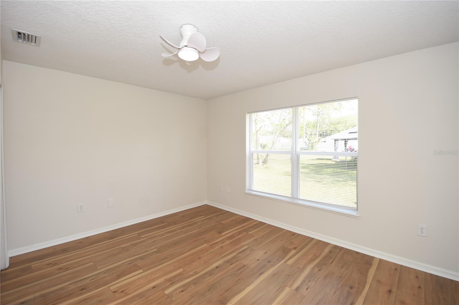 Image 10 of 26 For 3 Sea Beacon Place