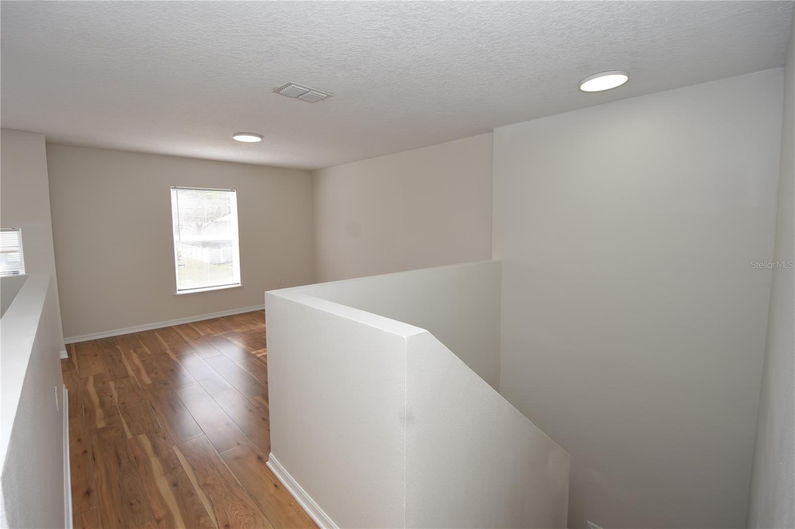 Image 12 of 26 For 3 Sea Beacon Place