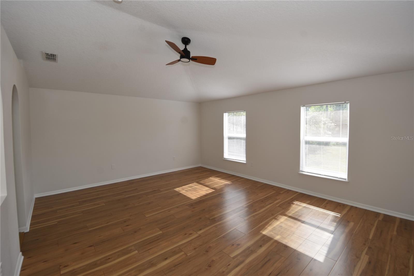 Image 15 of 26 For 3 Sea Beacon Place