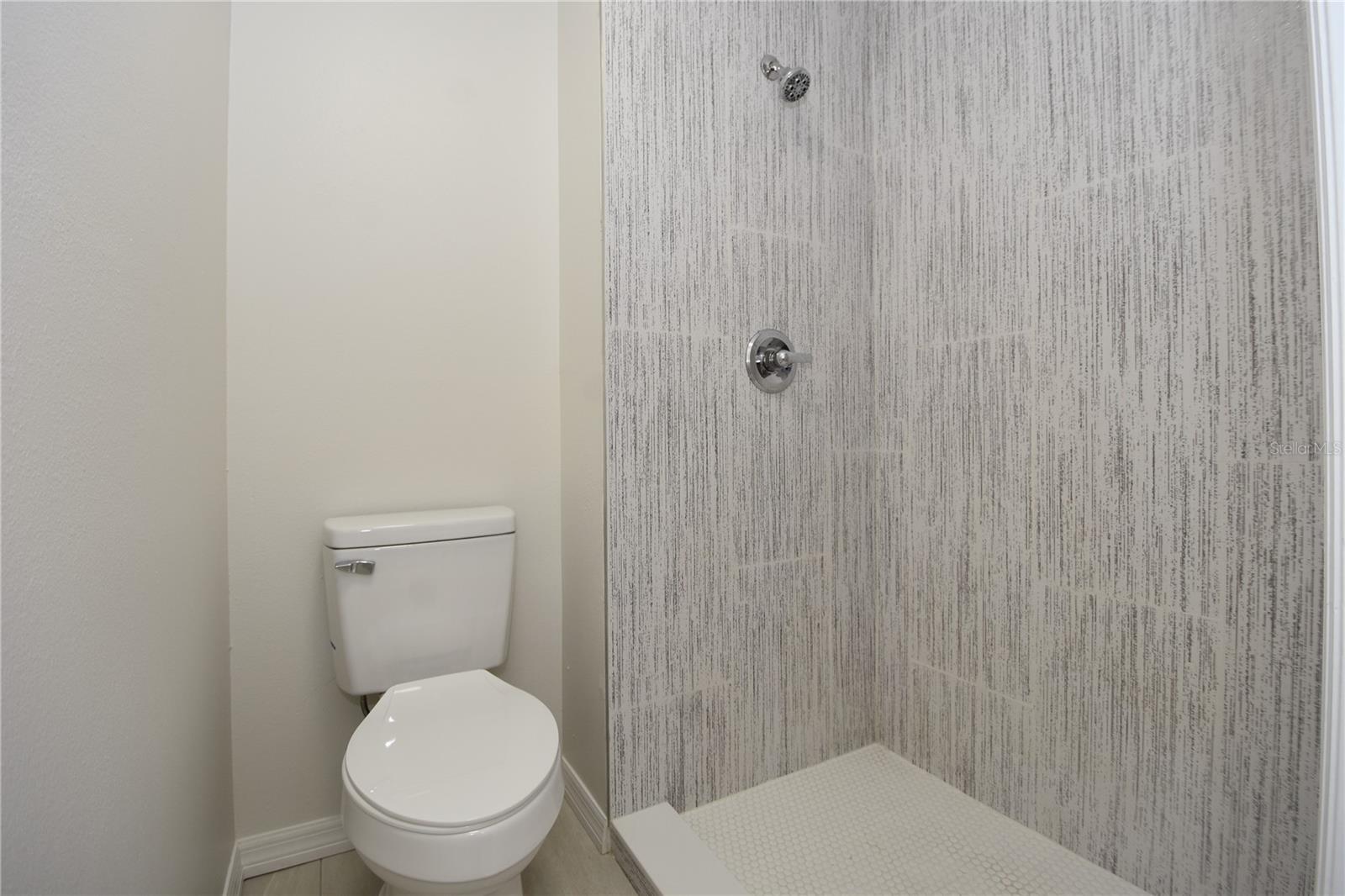 Image 18 of 26 For 3 Sea Beacon Place