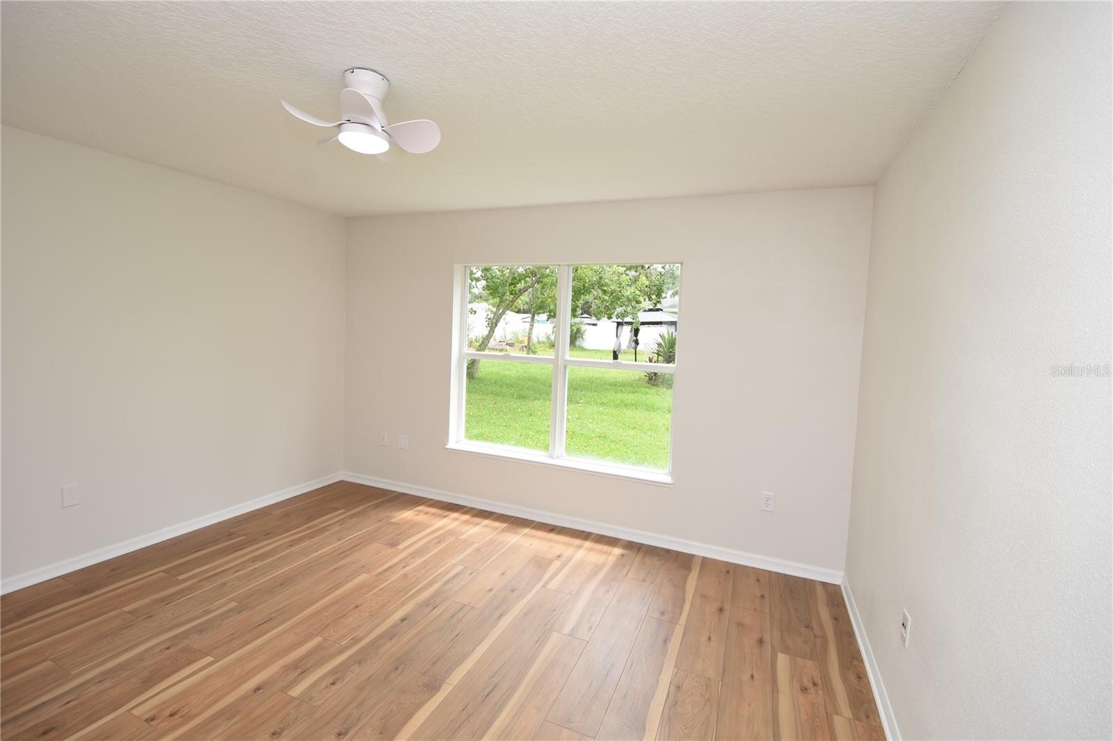 Image 19 of 26 For 3 Sea Beacon Place