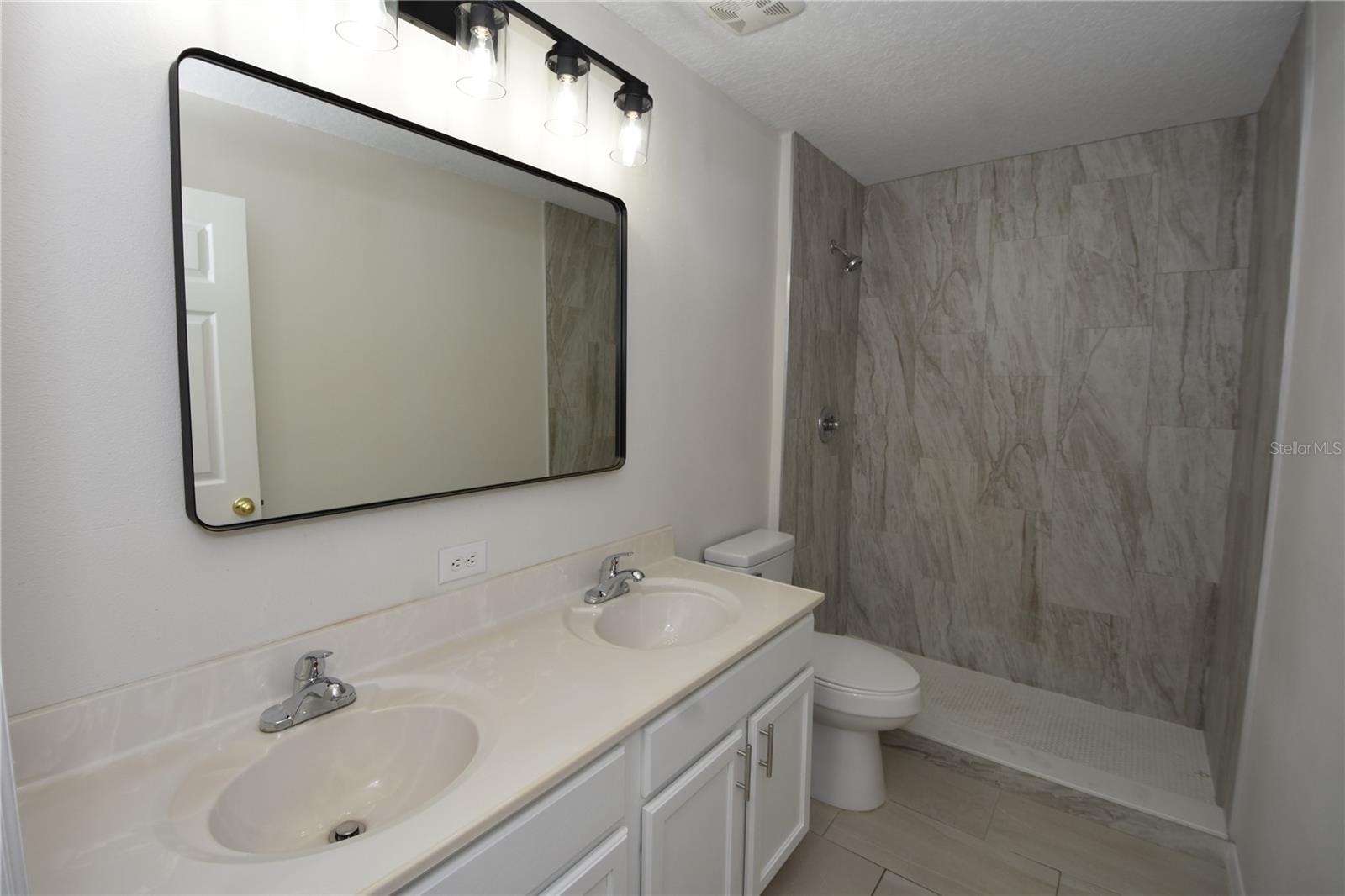 Image 24 of 26 For 3 Sea Beacon Place