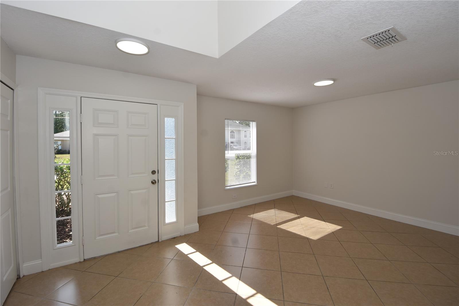 Image 3 of 26 For 3 Sea Beacon Place