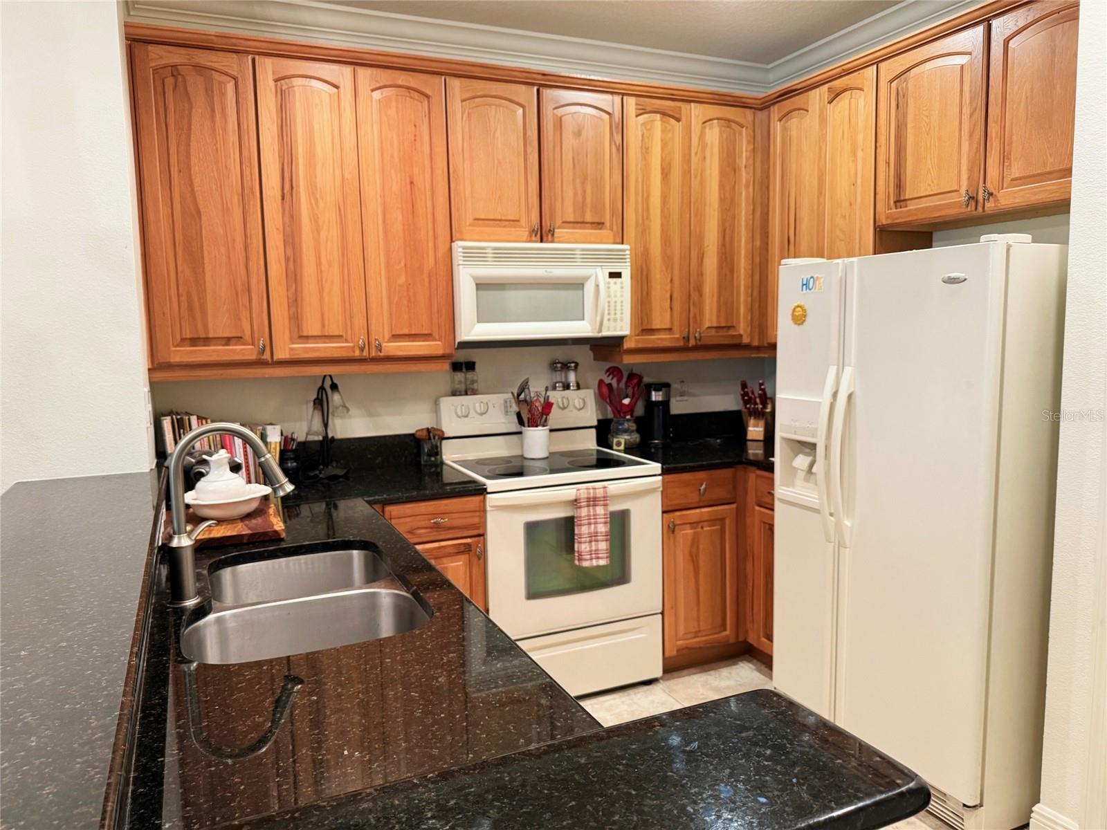 Image 12 of 49 For 25 Riverview Bend N 111