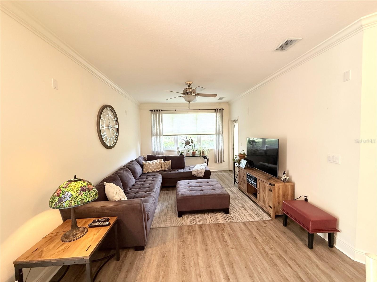 Image 3 of 49 For 25 Riverview Bend N 111