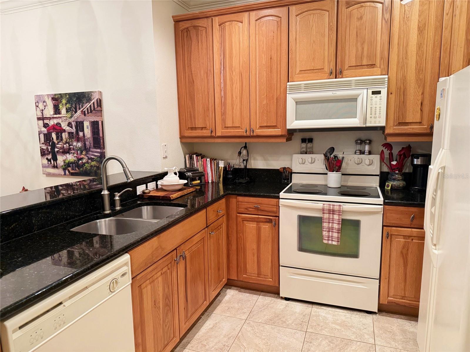 Image 5 of 49 For 25 Riverview Bend N 111