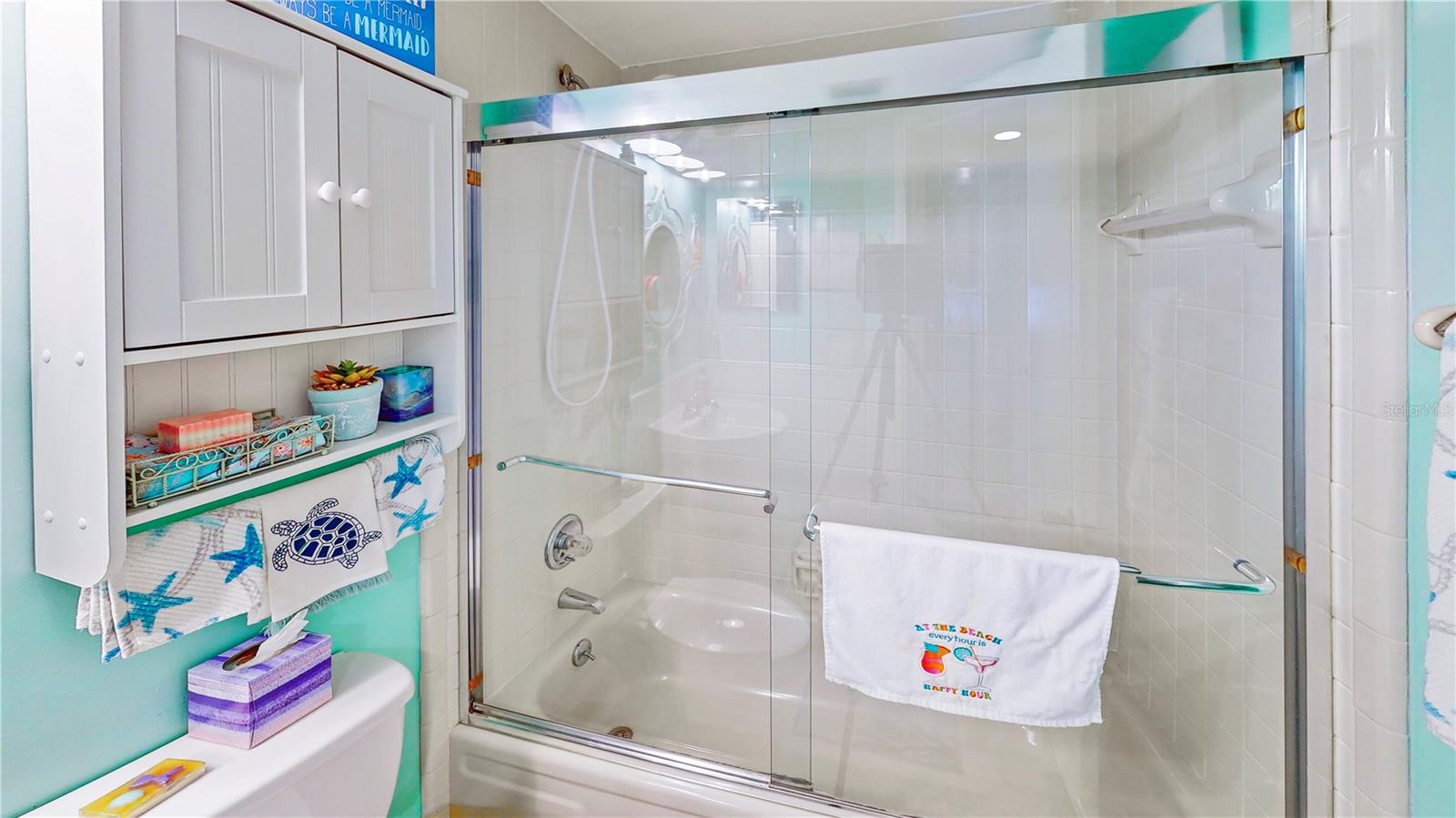 Image 32 of 39 For 21 Mid Pines Circle